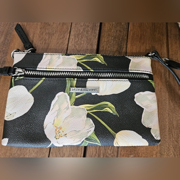 Dana Buchman Tulip Wristlet - Picture 8 of 8
